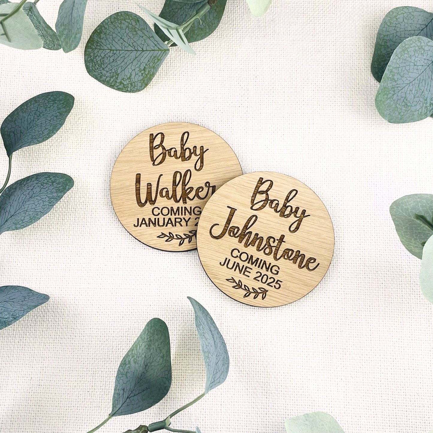 Personalised Baby Announcement Welcome Plaque Wooden Disk Circle Pregnancy Announcement Photo Prop