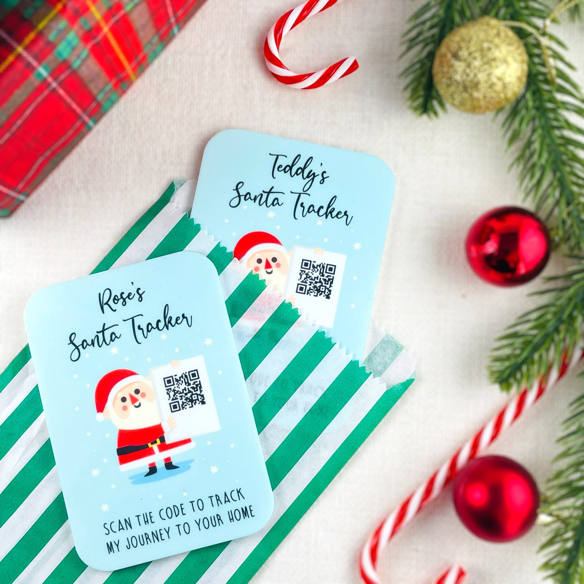 Personalised Santa Tracker with QR Code – See Santa's Location in Real-Time!